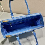 𝐏𝐑𝐀𝐃𝐀 Classic favourites 1BA274