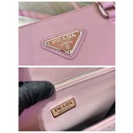 𝐏𝐑𝐀𝐃𝐀 Large Toilet Bag 1BA330