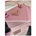 𝐏𝐑𝐀𝐃𝐀 Small Towing Bag 1BA331