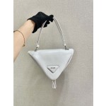 𝐏𝐑𝐀𝐃𝐀 New Women's Bag  1BA315