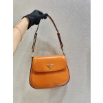 𝐏𝐑𝐀𝐃𝐀 Large flap w/ double shoulder strap 1BD303