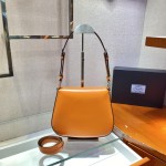 𝐏𝐑𝐀𝐃𝐀 Large flap w/ double shoulder strap 1BD303