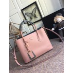 𝐏𝐑𝐀𝐃𝐀 Classic 1BG775