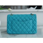 𝐂𝐇𝐀𝐍𝐄𝐋 Classic Flap washed cowhide is made from the most delicate calves just born washed fetal cow small 🦚 peacock blue