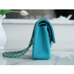 𝐂𝐇𝐀𝐍𝐄𝐋 Classic Flap washed cowhide is made from the most delicate calves just born washed fetal cow small 🦚 peacock blue