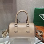 𝐏𝐑𝐀𝐃𝐀 Boston 1BA846