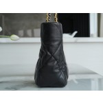 𝗖𝗛𝗔𝗡𝗘𝗟 𝟮𝟮𝗕 19 𝑩𝑨𝑮 𝑻𝒐𝒕𝒆 Italy 🇮🇹 level [box] lambskin 🐑 Genuine Leather Black Gold