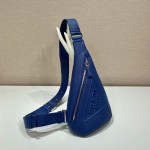 𝐏𝐑𝐀𝐃𝐀  New Chest Bag 2VZ092