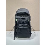 𝐏𝐑𝐀𝐃𝐀 New hiking bag 2VZ090