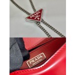 𝐏𝐑𝐀𝐃𝐀 Large triangular flap 1BH189