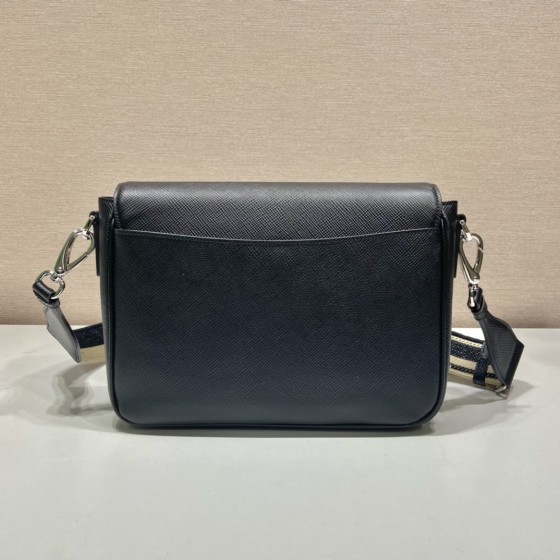 𝐏𝐑𝐀𝐃𝐀 Crossbody bag 2VD046
