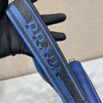 𝐏𝐑𝐀𝐃𝐀 Crossbody bag 2VD046