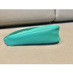 𝐏𝐑𝐀𝐃𝐀 Triangular bag 1NQ043