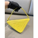 𝐏𝐑𝐀𝐃𝐀 Triangular bag 1NQ043