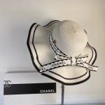 [Chanel Chanel] 2023 new straw wavy sunshade straw hat with ruffles 🤩 beach style, simple and elegant