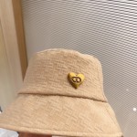 [DIOR Dior] 2023 spring and summer simple heart-shaped logo fisherman hat