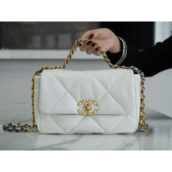 𝗖𝗛𝗔𝗡𝗘𝗟 ❶❾ 𝗕𝗔𝗚 Original Lambskin Series ❥ Genuine Leather ❥ Small ❥ Fairy White 💭