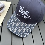 Dior new embroidered letters canvas baseball cap head circumference: 57cm