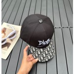 Dior new embroidered letters canvas baseball cap head circumference: 57cm