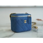 𝐂𝐇𝐀𝐍𝐄𝐋 Box Bag 22𝐶 Denim Denim Metal Ball Small Box