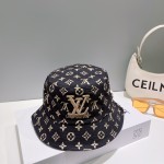 LouisVuitton 😍New LV Bucket Hat