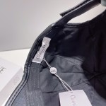 Dior (Dior) new original single embroidery baseball cap