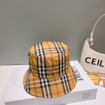 (Burberry) bucket hat