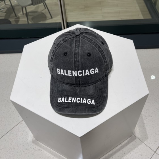 Balenciaga new high-end baseball cap