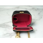 𝗖𝗛𝗔𝗡𝗘𝗟✦ 23s new spring/summer Camellia adjustable buckle small box