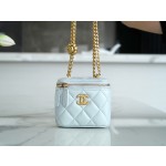 𝗖𝗛𝗔𝗡𝗘𝗟✦ 23s new spring/summer Camellia adjustable buckle small box