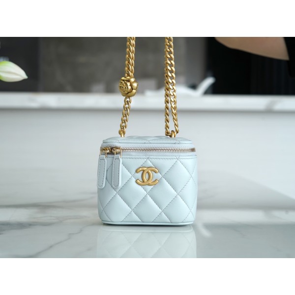 𝗖𝗛𝗔𝗡𝗘𝗟✦ 23s new spring/summer Camellia adjustable buckle small box