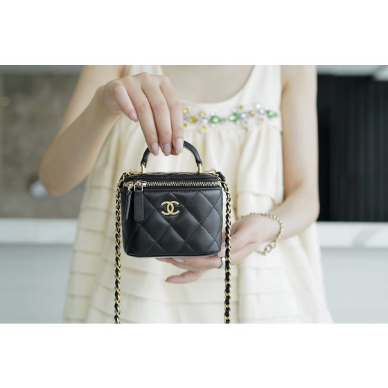 𝗖𝗛𝗔𝗡𝗘𝗟✦Spring/Summer 2021 мιиι Box bag