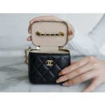 𝗖𝗛𝗔𝗡𝗘𝗟✦Metal Ball Series 𝒎𝒊𝒏𝒊𝒊 Box Bag Black