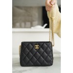 𝗖𝗛𝗔𝗡𝗘𝗟✦ 23P Spring Summer New Love adjustable buckle HoBo bag