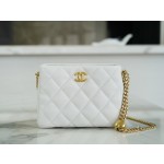 𝗖𝗛𝗔𝗡𝗘𝗟✦ 23P Spring Summer New Love Adjustable Buckle HoBo Bag White