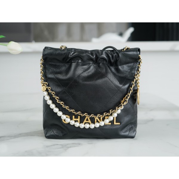 𝗖𝗛𝗔𝗡𝗘𝗟✦  23S 22Mini pearl chain bag black