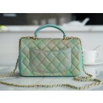 𝗖𝗛𝗔𝗡𝗘𝗟 𝗖𝗹𝗮𝘀𝘀𝗶𝗰 𝗙𝗹𝗮𝗽 2022 Portable ℂ𝔽 𝑀𝑖𝑛𝑖 Gradient green