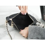 𝗖𝗛𝗔𝗡𝗘𝗟 23p moon/moon bag large black