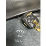 𝗖𝗛𝗔𝗡𝗘𝗟✦  23p love chain small box ❤️ genuine leather