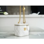 𝗖𝗛𝗔𝗡𝗘𝗟✦ 23P Spring/Summer New Love Adjustment Buckle Small Box