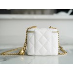 𝗖𝗛𝗔𝗡𝗘𝗟✦ 23P Spring/Summer New Love Adjustment Buckle Small Box