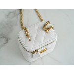 𝗖𝗛𝗔𝗡𝗘𝗟✦ 23P Spring/Summer New Love Adjustment Buckle Small Box