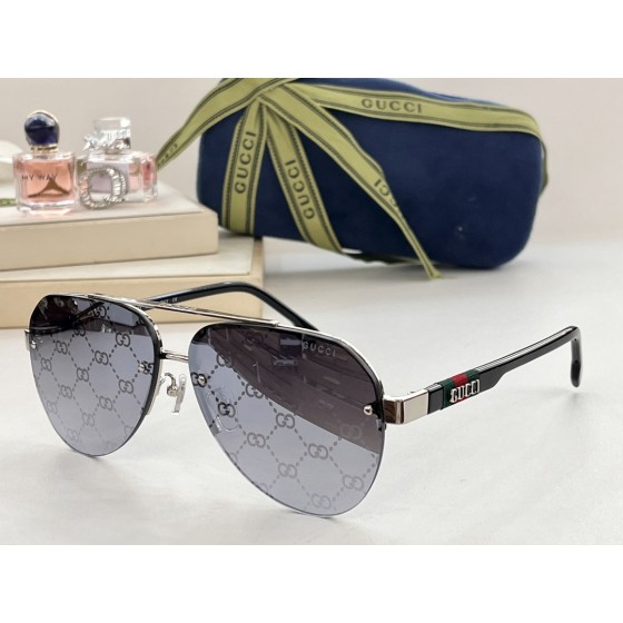 GUCCI Pilot style GG1233