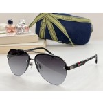 GUCCI Pilot style GG1233