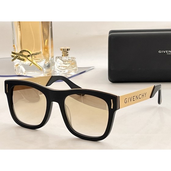 GIVENCHY *GV7016