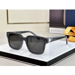 LOUIS VUITTON Glide Sunglasses