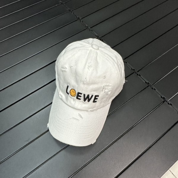 Loewe 23 Spring/Summer Canvas Cotton Baseball Cap Printed Letters