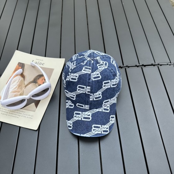 Balenciaga new baseball cap