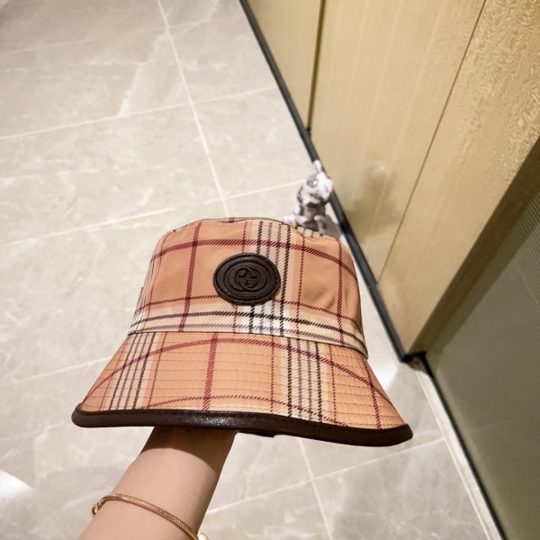 GUCCI bucket hat