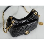 𝗖𝗛𝗔𝗡𝗘𝗟✦23𝑪 Early Spring Resort Collection Bright crinkled calfskin with gold metal Wave bag Black Small